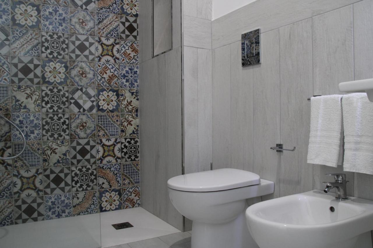 La Guitgia Rooms Лампедуза Экстерьер фото