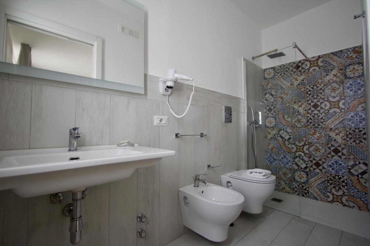 La Guitgia Rooms Лампедуза Экстерьер фото