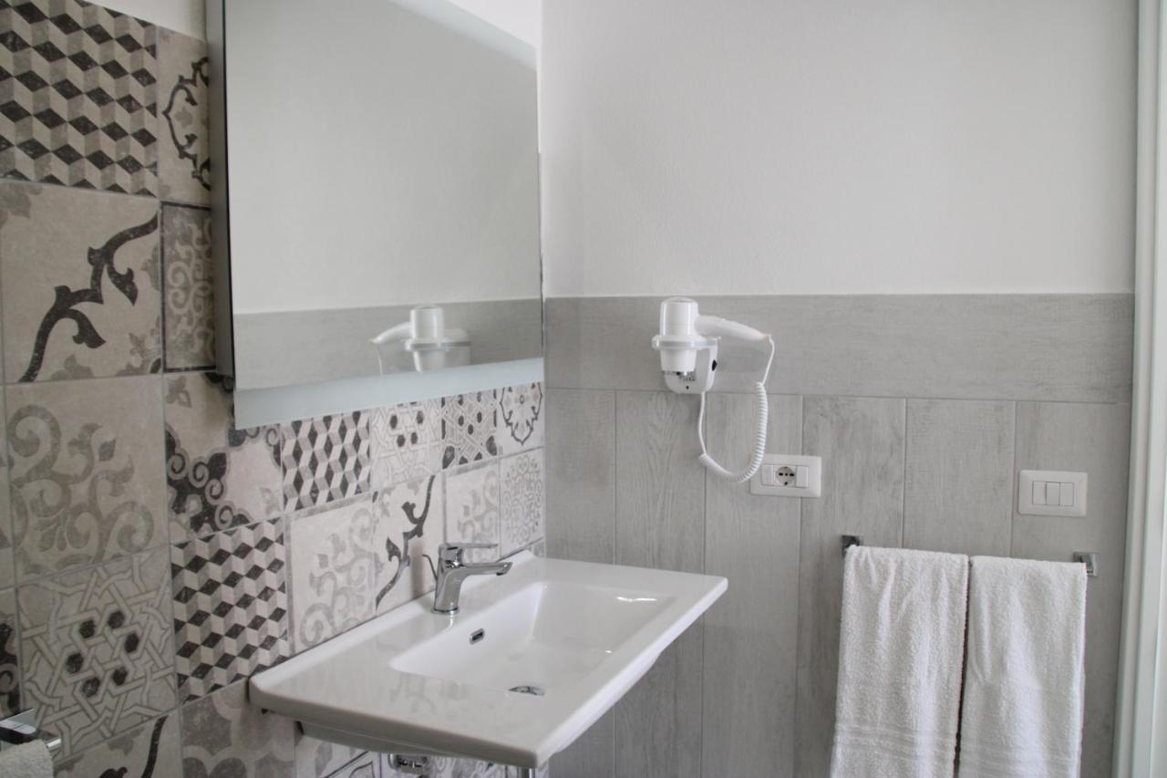 La Guitgia Rooms Лампедуза Экстерьер фото